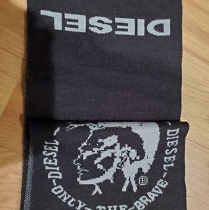 Diesel Scarf